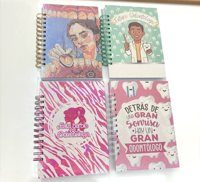 Cuaderno lineal diseño odontológico 